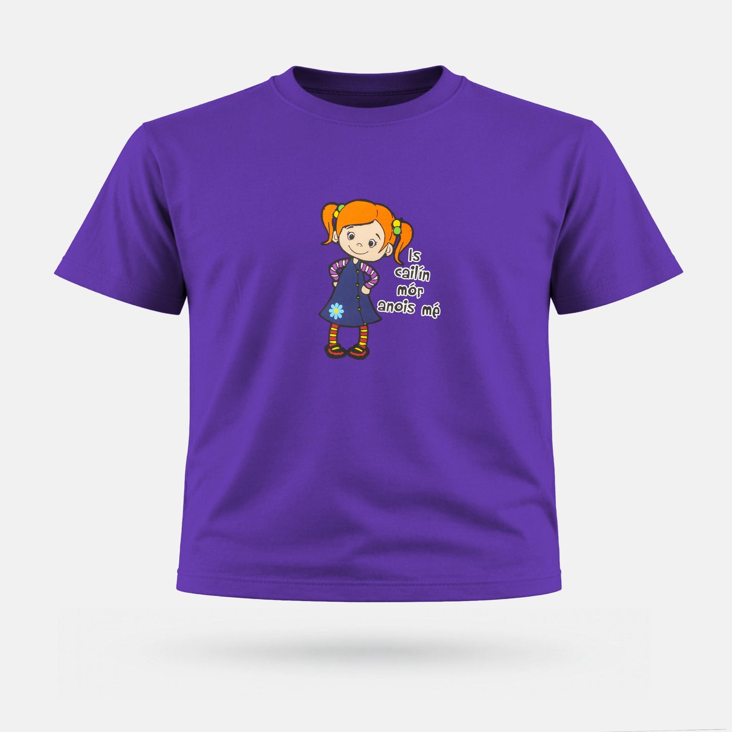 Is Cailín Mór Anois Mé- Kids' T-Shirt